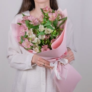 Букет &laquo;Нежность альстромерий&raquo; - S ( 20 см ) 7 шт