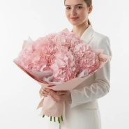 Букет из 5 розовых гортензий
