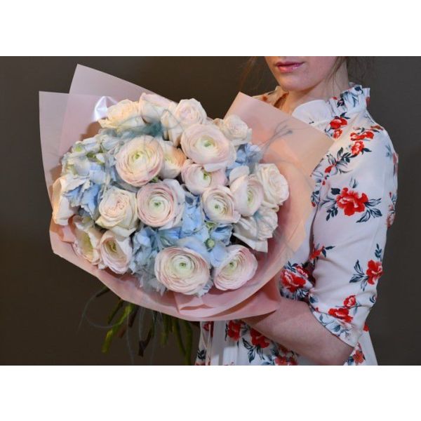 Букет  «Поцелуй принцессы» - XL (50см)