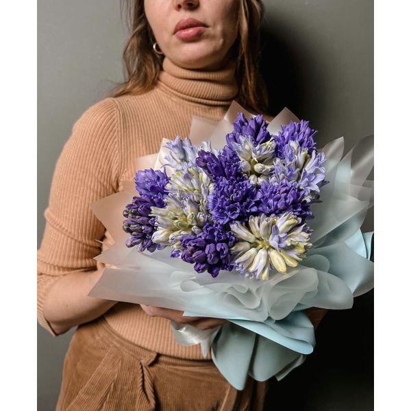 Букет «Аромат весны» - М (30см)