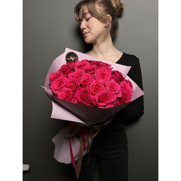 Букет «Малиновый рассвет» - L (40см)