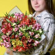 Букет «Цветочный вальс» - L ( 45см)